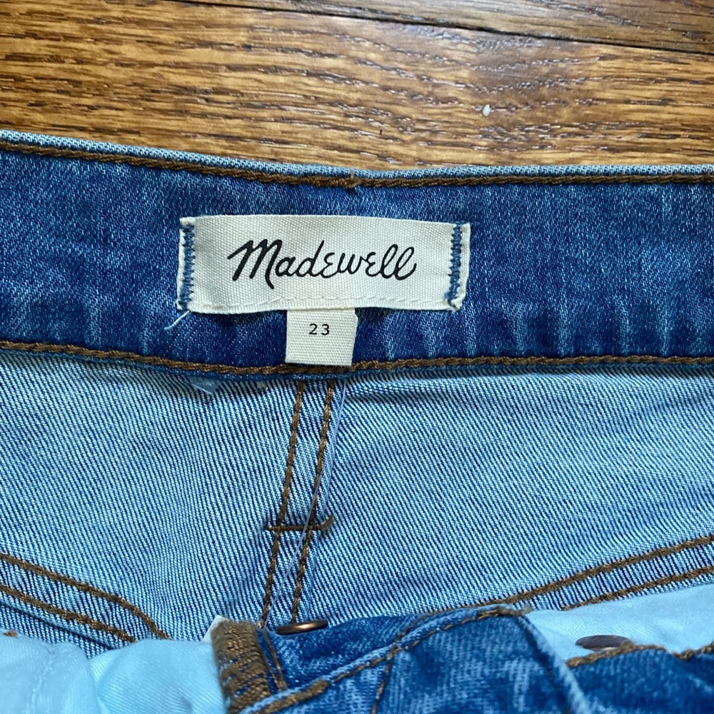 Madewell High Rise Shorts - Picture 4 of 6